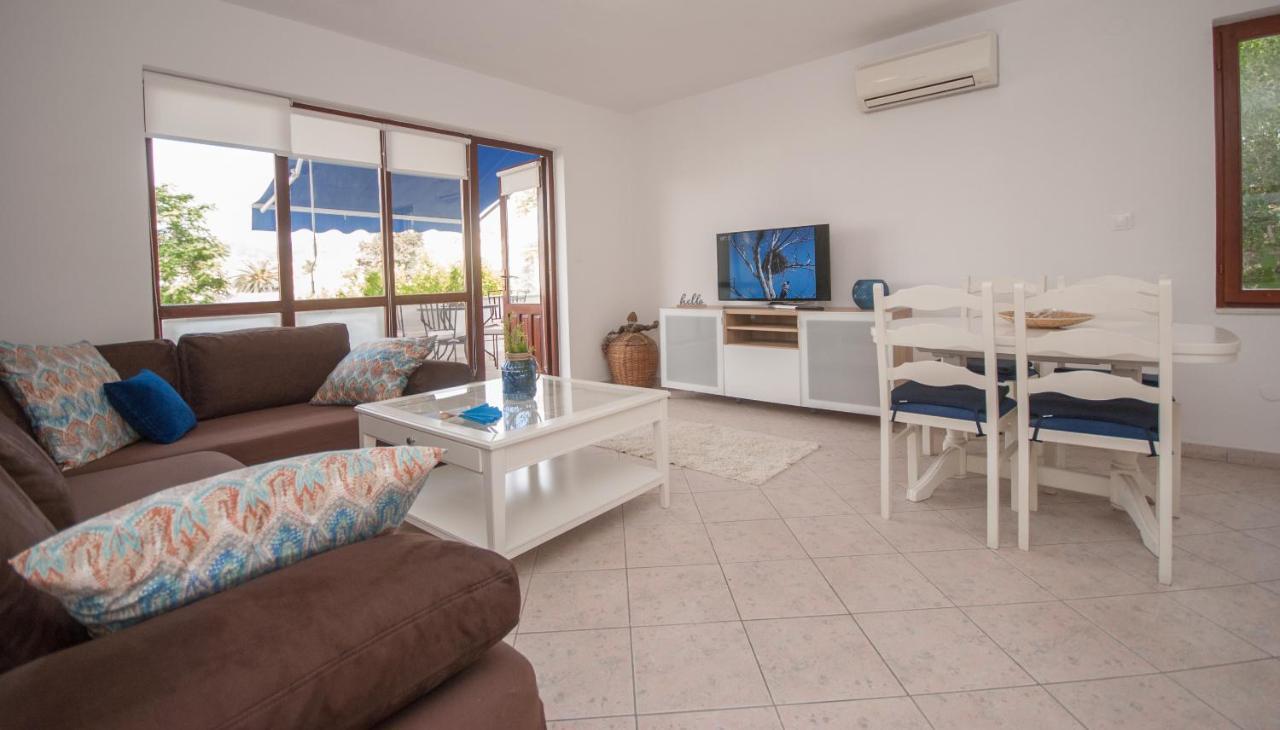 Apartments Dilk Вис Экстерьер фото