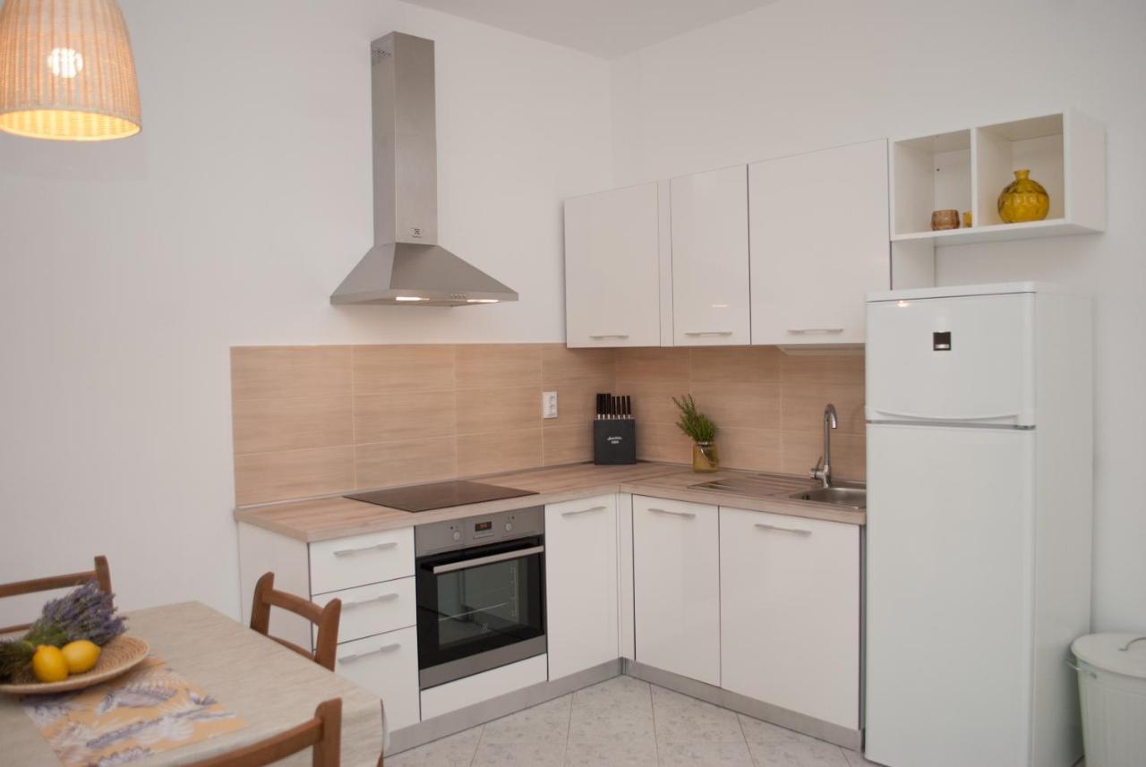 Apartments Dilk Вис Экстерьер фото