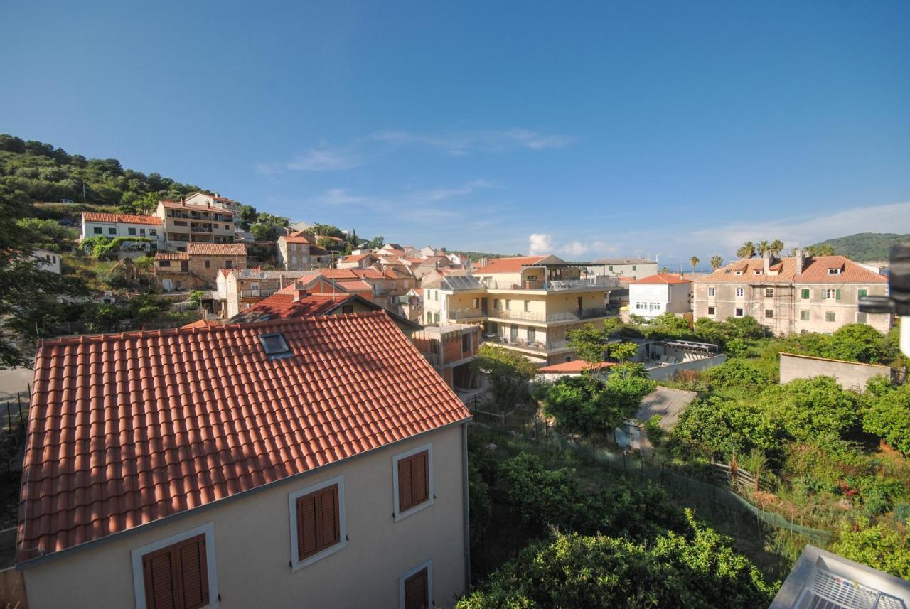 Apartments Dilk Вис Экстерьер фото