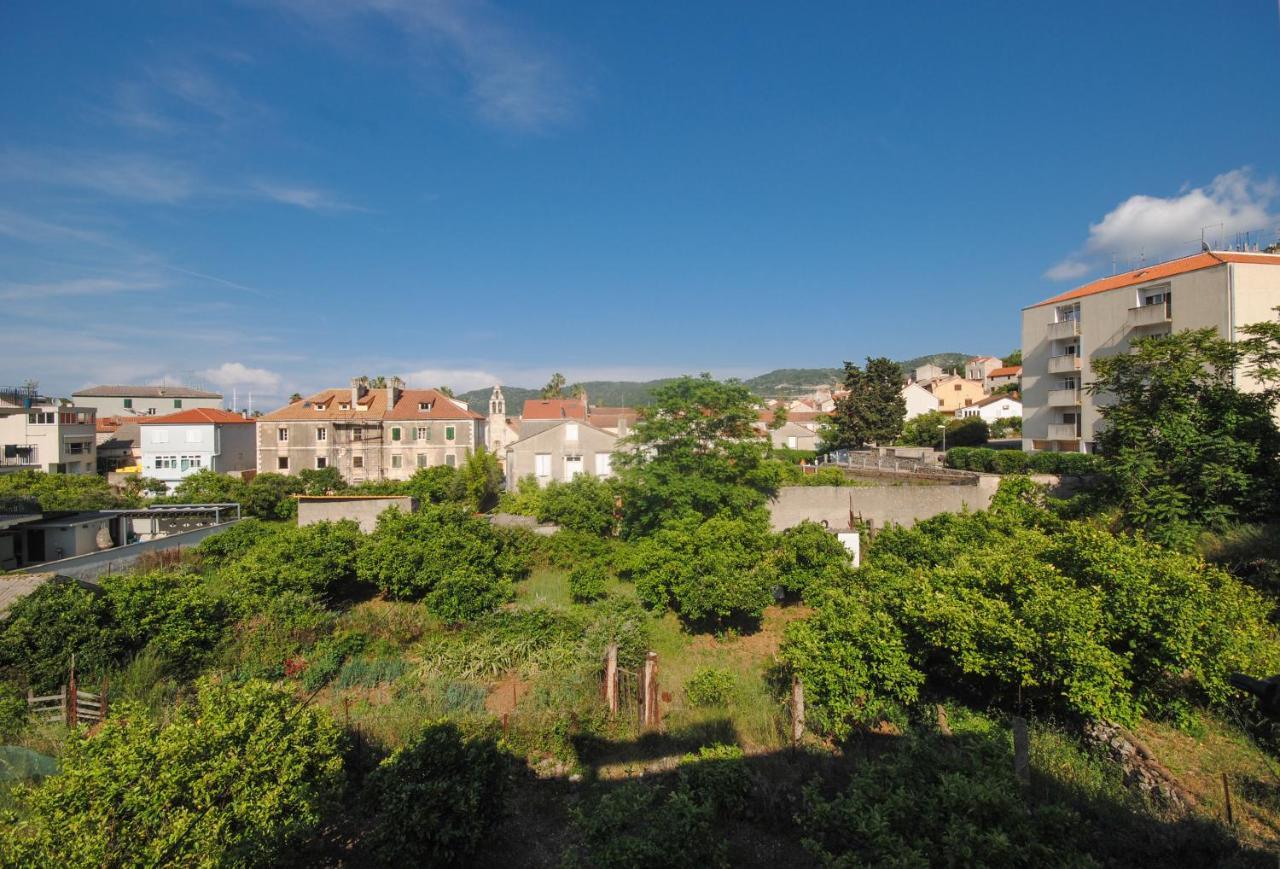 Apartments Dilk Вис Экстерьер фото