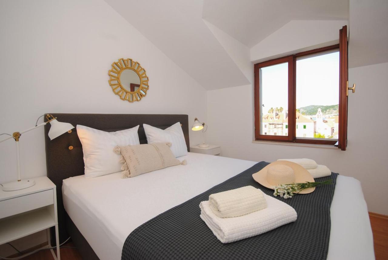 Apartments Dilk Вис Экстерьер фото