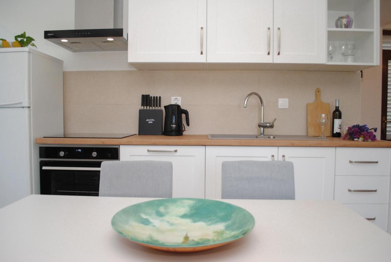 Apartments Dilk Вис Экстерьер фото