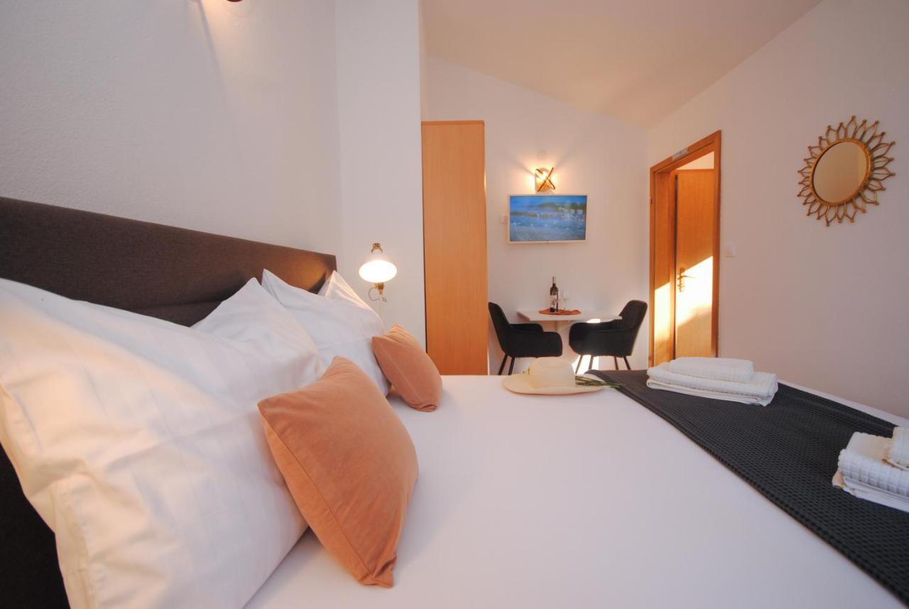 Apartments Dilk Вис Экстерьер фото